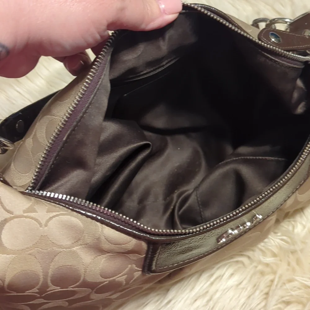 Coach Signature Beige and Brown Shoulder Bag - Picture 7 of 8